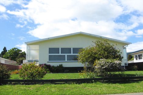 Photo of property in 1/5 Leicester Street, Stoke, Nelson, 7011