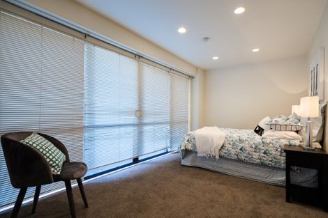 Photo of property in 27 Wirihana Road, Titirangi, Auckland, 0604