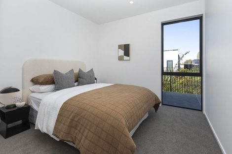 Photo of property in 160 Gardiners Road, Harewood, Christchurch, 8051