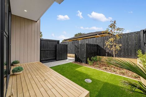 Photo of property in 39 Brandon Road, Glen Eden, Auckland, 0602
