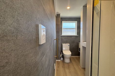 Photo of property in 11/219 Onewa Road, Birkenhead, Auckland, 0626