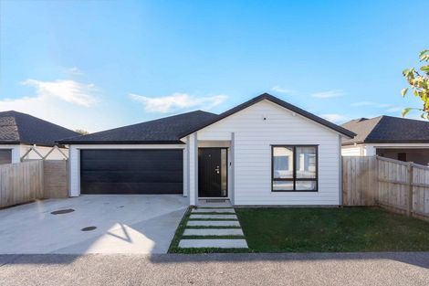 Photo of property in 3 Silver Beech Street, Takanini, 2110