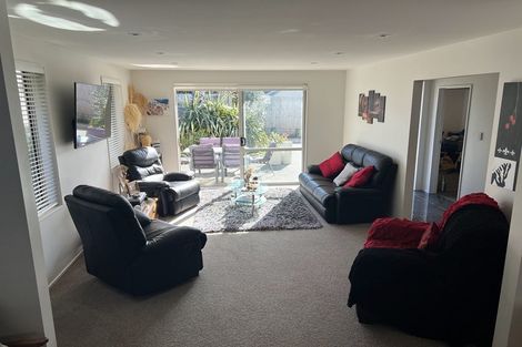 Photo of property in 89c Clovelly Road, Bucklands Beach, Auckland, 2012