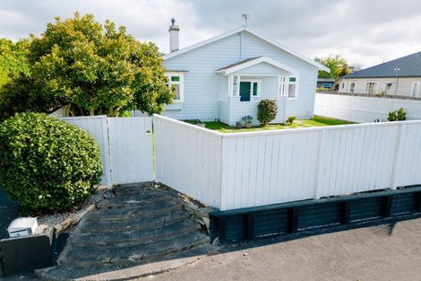 Photo of property in 1 Hinau Street, Maeroa, Hamilton, 3200