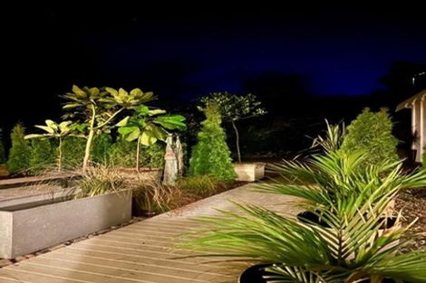 Photo of property in 15 Whiorau Grove, Lowry Bay, Lower Hutt, 5013