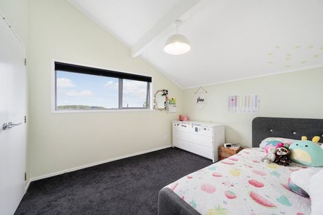 Photo of property in 15 Satara Crescent, Khandallah, Wellington, 6035