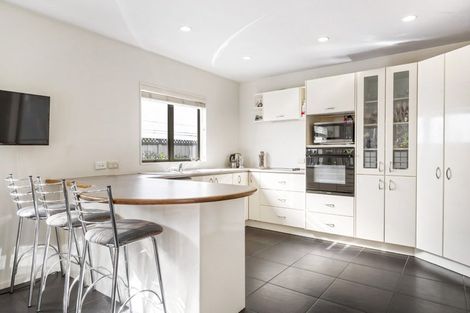 Photo of property in 2/81 Francis Street, Hauraki, Auckland, 0622