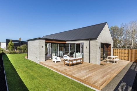 Photo of property in 160 Gardiners Road, Harewood, Christchurch, 8051