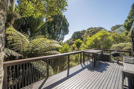 Photo of property in 43 Kohu Road, Titirangi, Auckland, 0604