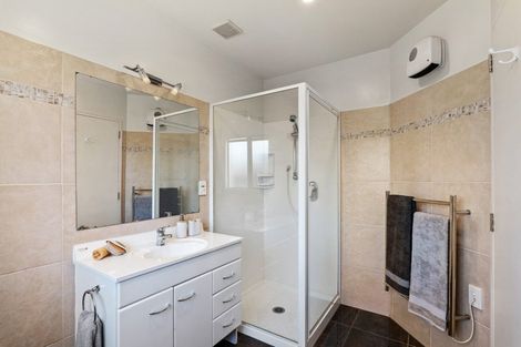 Photo of property in 1/66 Broadhaven Avenue, Parklands, Christchurch, 8083