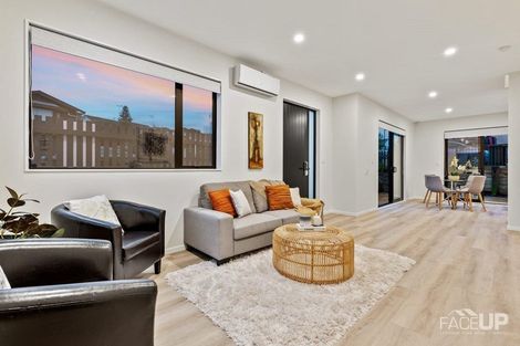 Photo of property in 79a Granville Drive, Massey, Auckland, 0614