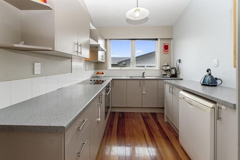 Photo of property in 13 Cutler Street, New Lynn, Auckland, 0600