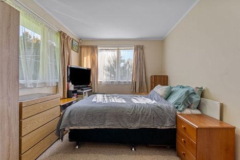 Photo of property in 1/11a Agincourt Street, Glenfield, Auckland, 0629