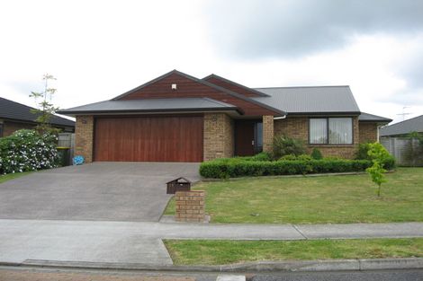 Photo of property in 17 Greig Place, Pukekohe, 2120