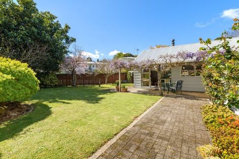 Photo of property in 77 Sherwood Street, Bellevue, Tauranga, 3110