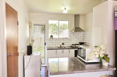 Photo of property in 10f3 Rawson Street, Tawa, Wellington, 5028