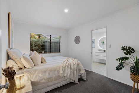 Photo of property in 16 Oriental Parade, Papamoa Beach, Papamoa, 3118
