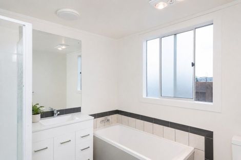 Photo of property in 245 Kahutia Street, Gisborne, 4010