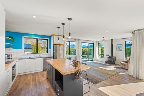 Photo of property in 19 Matipo Street, Wanaka, 9305