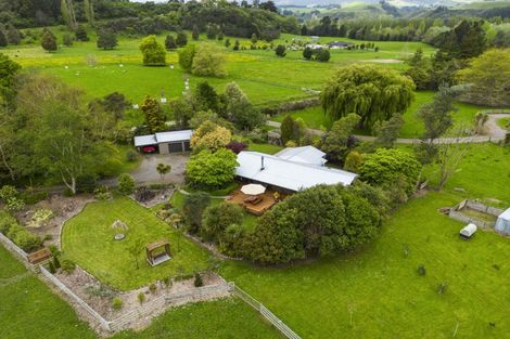 Photo of property in 1348a Pohangina Road, Pohangina, Ashhurst, 4884