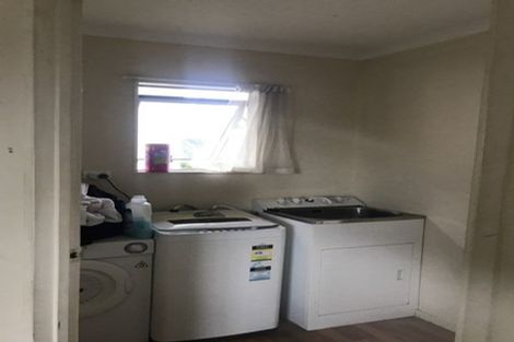 Photo of property in 6 Hyperion Drive, Randwick Park, Auckland, 2105