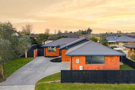 Photo of property in 5 Chancery Close, Hamilton East, Hamilton, 3216