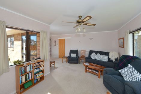 Photo of property in 9 Lilian Street, Te Kamo, Kamo, 0112