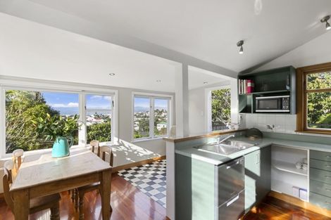 Photo of property in 82 Todman Street, Brooklyn, Wellington, 6021