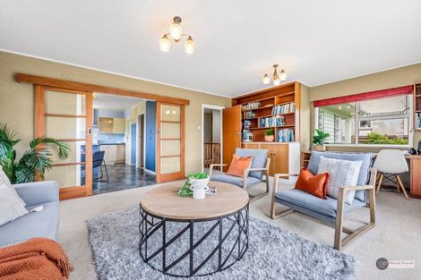 Photo of property in 107 Tirohanga Road, Tirohanga, Lower Hutt, 5010