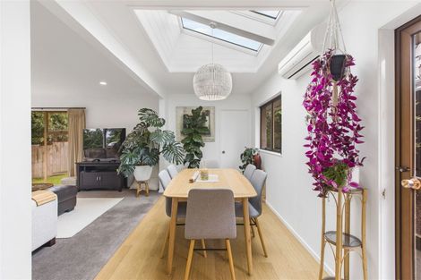 Photo of property in 33 Tree View Avenue, Glenfield, Auckland, 0629