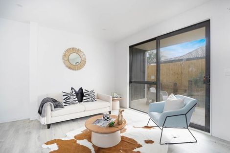 Photo of property in 1/37 Claude Road, Hillpark, Auckland, 2102