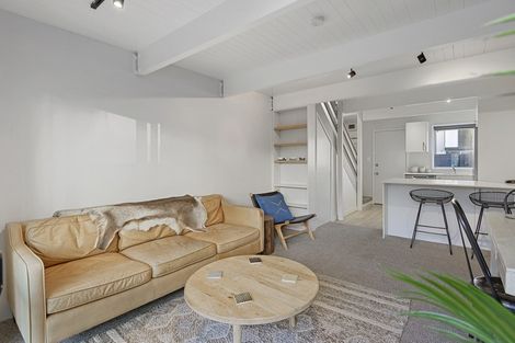 Photo of property in 2/18 Salisbury Street, Christchurch Central, Christchurch, 8013