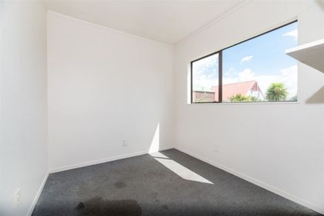 Photo of property in 71 Miro Street, New Lynn, Auckland, 0600