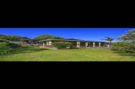 Photo of property in 13 King Richard Place, Browns Bay, Auckland, 0630