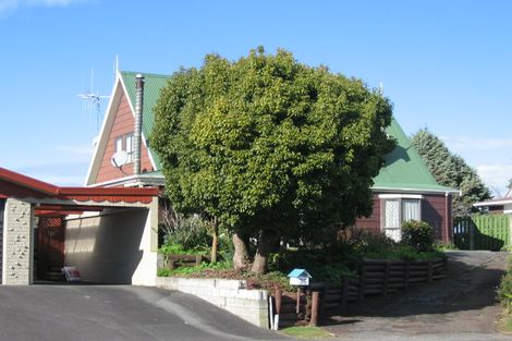 Photo of property in 35 Lachlan Drive, Dinsdale, Hamilton, 3204