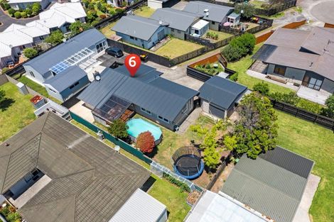 Photo of property in 6 Mardi Place, Mount Maunganui, 3116
