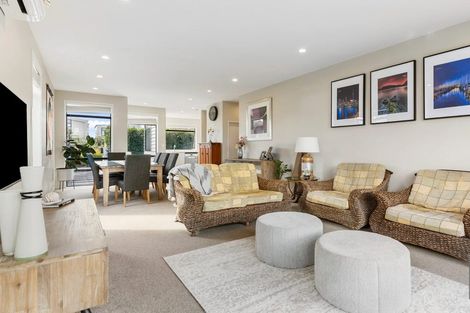 Photo of property in 46 Battalion Drive, Papakura, 2110