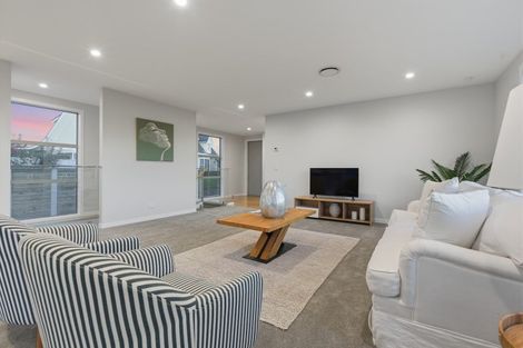 Photo of property in 12c Ruskin Place, Westown, New Plymouth, 4310