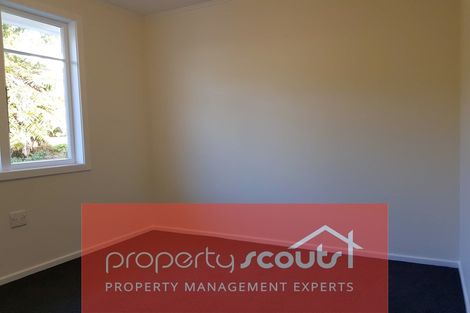 Photo of property in 35 Awanui Street, Merrilands, New Plymouth, 4312