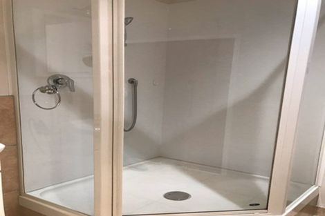 Photo of property in 22 School Road, Te Atatu South, Auckland, 0610