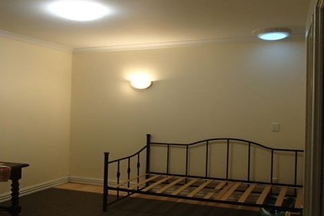 Photo of property in 52 Mitchell Street, Brooklyn, Wellington, 6021