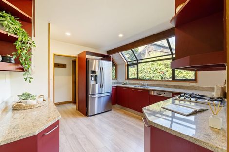 Photo of property in 5 Shalamar Drive, Cashmere, Christchurch, 8022