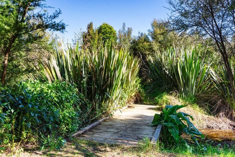 Photo of property in 134 Cames Road, Mangawhai, 0975