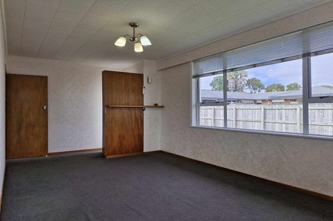 Photo of property in 1/378 Devon Street East, Strandon, New Plymouth, 4312