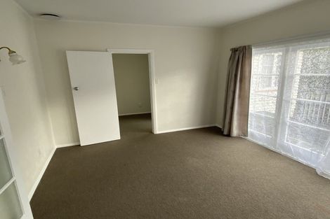 Photo of property in 158f1 Newlands Road, Newlands, Wellington, 6037