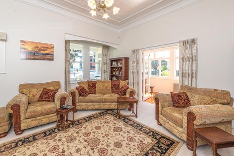Photo of property in 105 Liverpool Street, College Estate, Whanganui, 4500