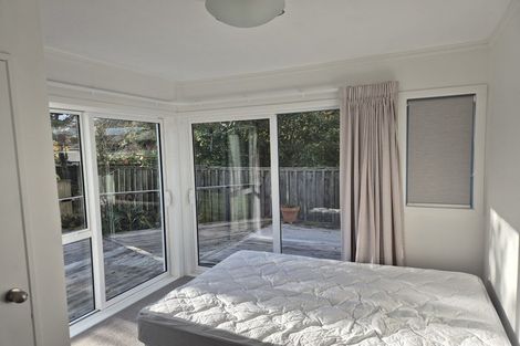 Photo of property in 4/45 Shakespeare Road, Milford, Auckland, 0620