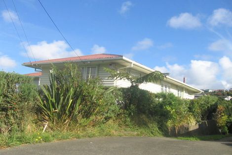 Photo of property in 60 Pokohiwi Road, Normandale, Lower Hutt, 5010