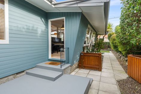 Photo of property in 71 Main Road, Redcliffs, Christchurch, 8081