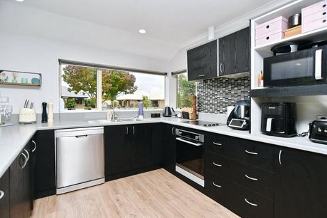 Photo of property in 43 Kensington Avenue, Rangiora, 7400